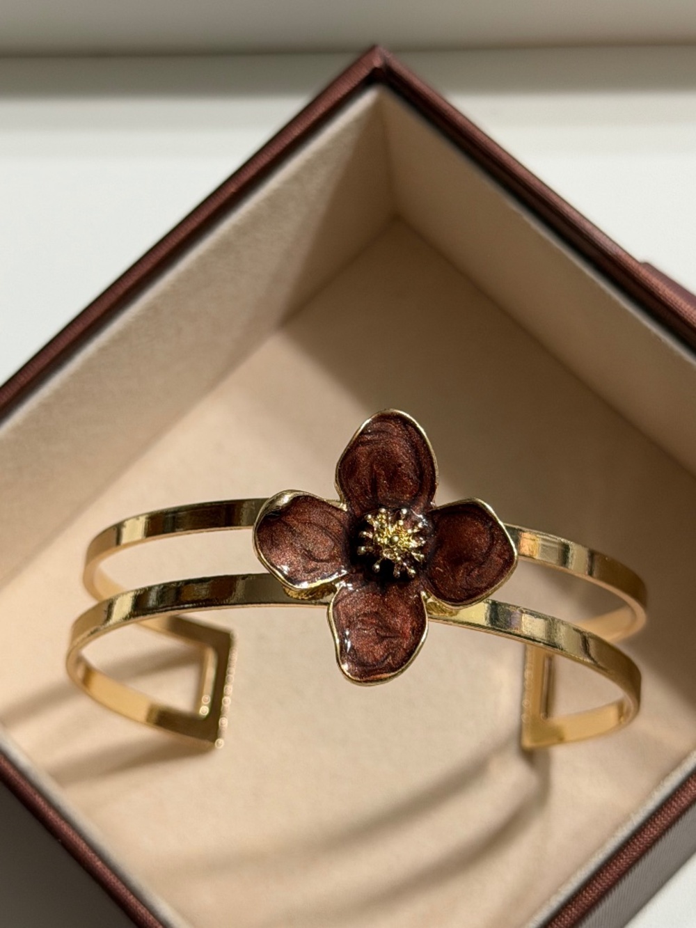 Golden Brown 4-Petal Flower Oil Dripping Enamel Adjustable Open Bracelet